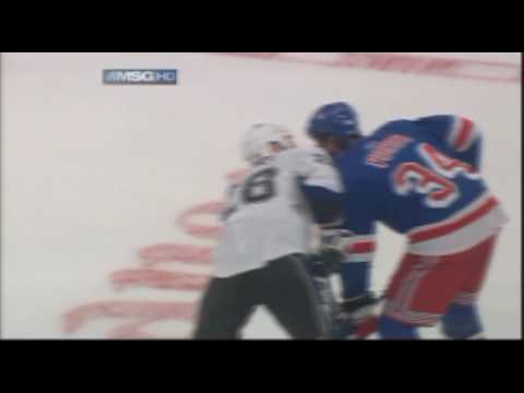 Zenon Konopka vs Aaron Voros