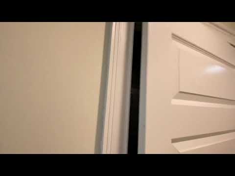 Stunning 2 bed , Free Month/No fee Exposed brick, Central AAC, Porch Super Sunny Awesome layout!  12.1 ot 10.1.2026 property video