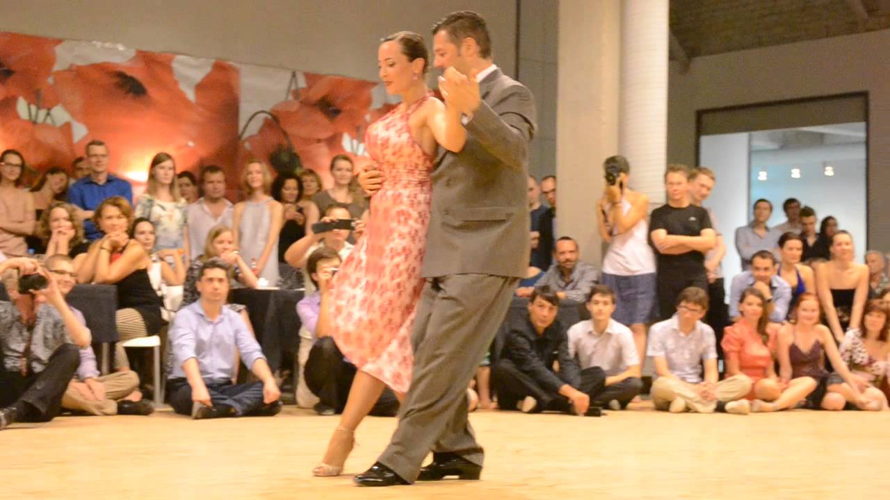 Diego "El Pajaro" and Natalia Rivé, Milonguero nights, "Milonga de la puteada"