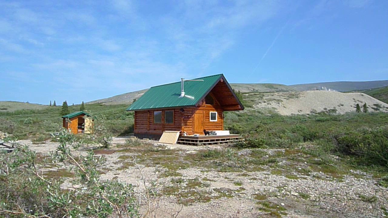 Long Lake log cabin project (Yukon)