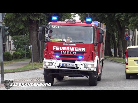 Tanklöschfahrzeug TLF 20/40-St der Freiwilligen Feuerwehr Luckau auf Einsatzfahrt