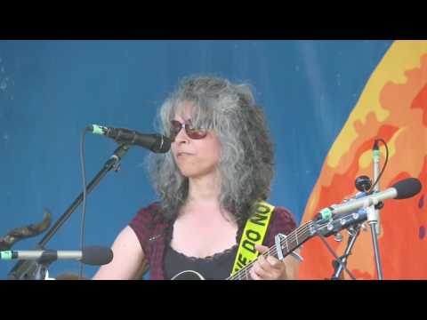 Juliet Gobert performs Kate Wolf's "Love Still Remains"