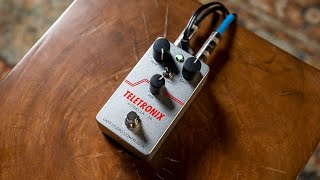 Video thumbnail for Universal Audio UAFX LA-2A Studio Compressor Pedal | Demo and Overview with Justus West by Guitar Center