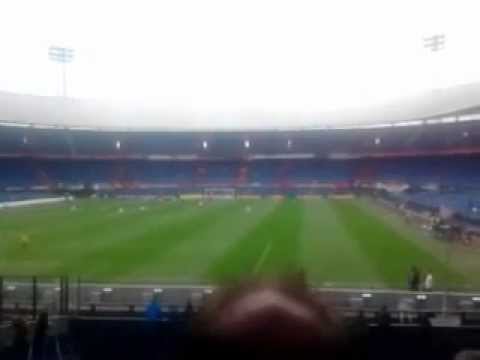 sho D1 scoort in de kuip!!