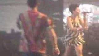 KID SISTER w / A-TRAK  "Beeper" live at Coachella 2008