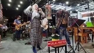 Download lagu Ezlynn Hi Hi Bye Bye Live At Salai Master Damansar... mp3