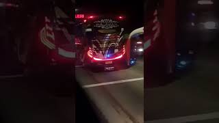 Download lagu Ketemu Bus Haryanto dan Berlian Jaya, Di pintu tol Weleri mp3