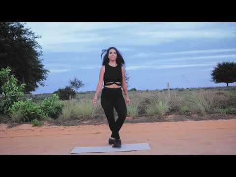 Megan O'Connell I Dancing at the Crossroads