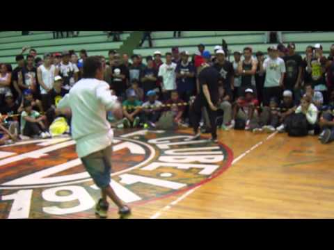 xandin vs white Boty américa latina 2011 (HD)