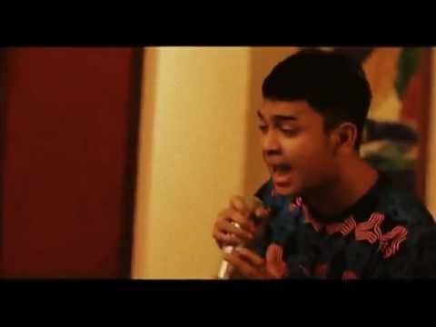 Thumbnail of the video: "UnFRIEND" Teaser.avi