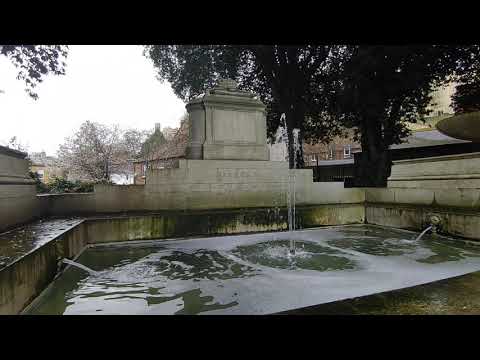WINDSOR: King George V Memorial Fountain | Near Windsor Castle