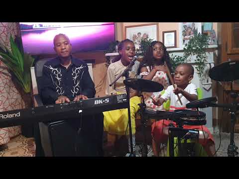 Yo otikaki kembo de Pasteur Lifoko du ciel interprétée par Divinelvie LUMONA