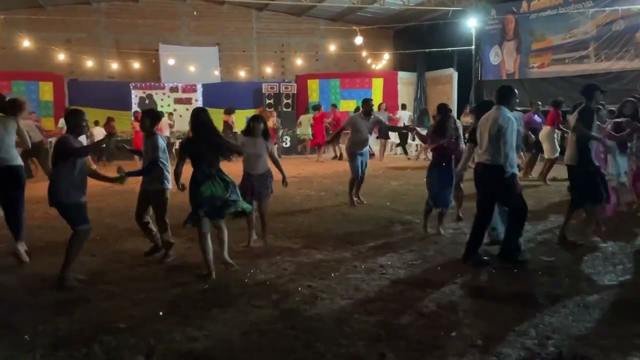 Hora social no retiro espiritual.