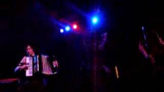 pretty girls make graves - selling the wind