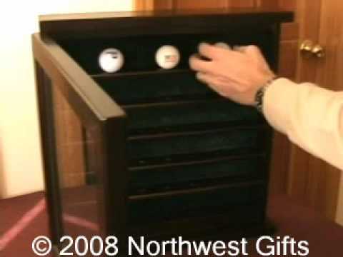 Golf ball display cabinet