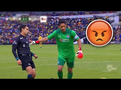 100% Unsportsmanlike Moments Of Mexican Soccer Goalkeepers
