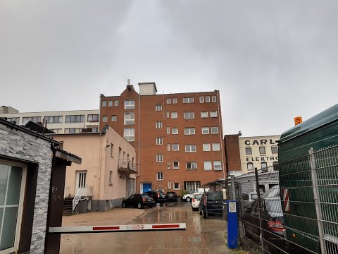 1966 Eggers-Kehrhahn freight elevator at a commercial loft building in Hamburg, Germany