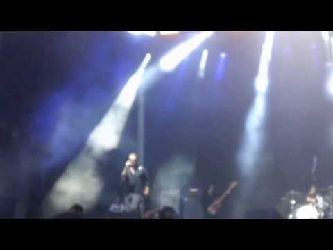 Arctic Monkeys - Josh Homme - Knee Socks - Reckless Serenade - ACL - Weekend 2