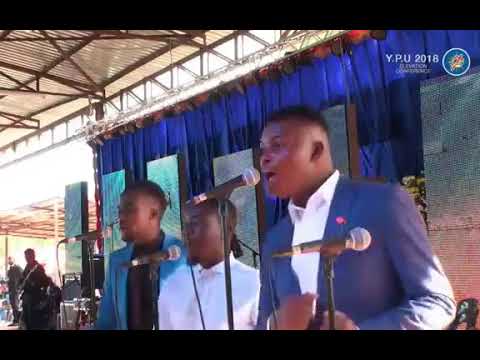 PRAISE GUVHEYA ft LIBERTIE TICHARWA - LIVE @ AFM RUFARO YOUTH CONFERENCE 2018