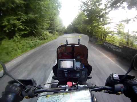 Motorcycling Romania Transylvania Carpathian Mountains DN76 / E79 : Carpinet - Varfurile (1/2)