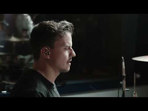 SCÍAN - "Ghost" - Live at Linster Studios