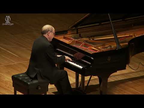 Hamelin plays Trenet/Weissenberg, Songs by Charles Trenet: No. 1 – Coin de rue