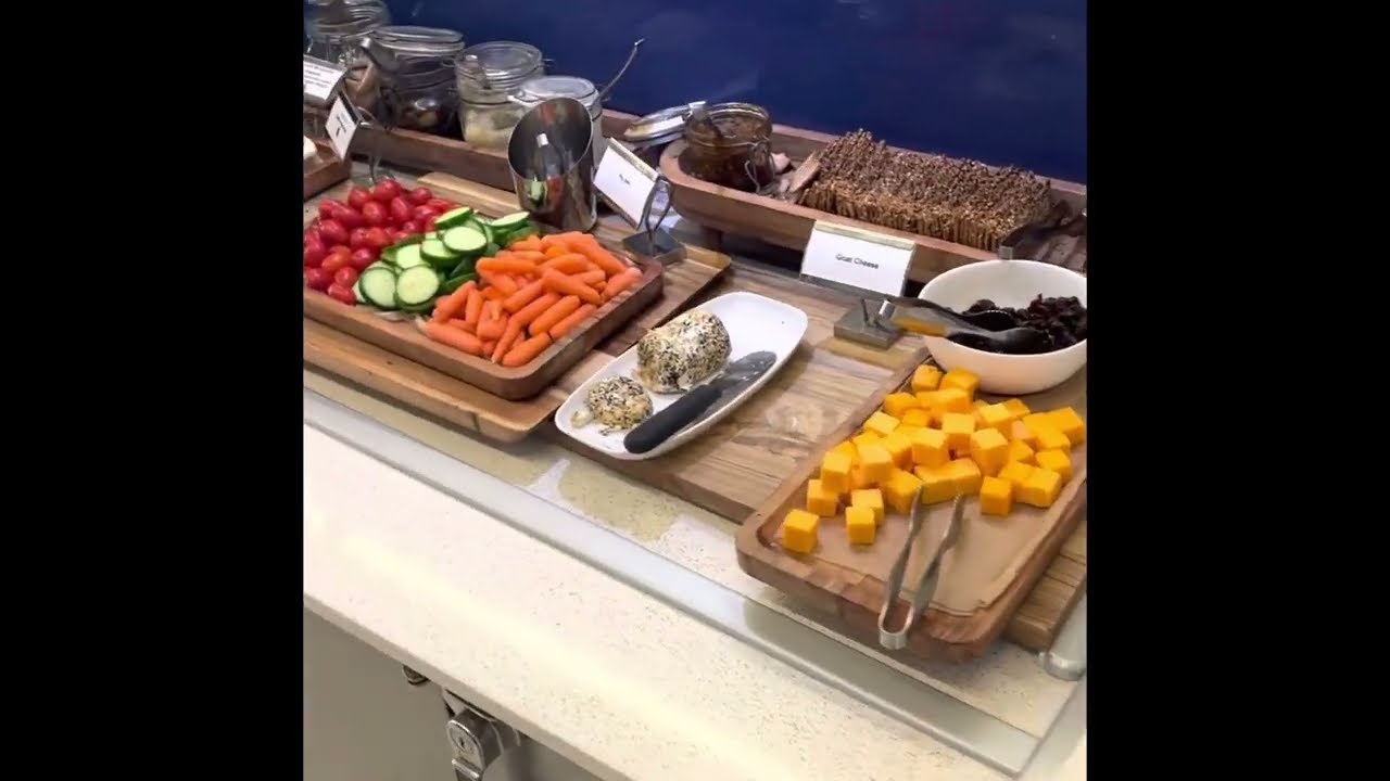 Delta Air Lines Delta Sky Club thumbnail