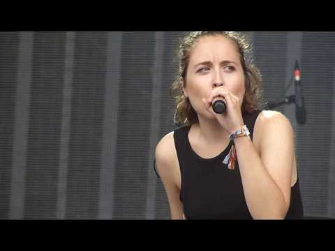 Alice Merton No Roots Osheaga 2018 In Montreal