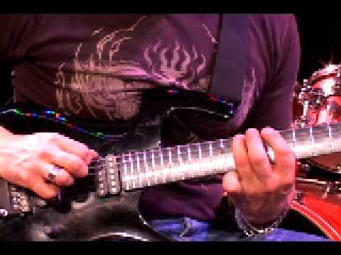 Dave Martone Guitar Lesson 2: Hybrid-Picked Pentatonics