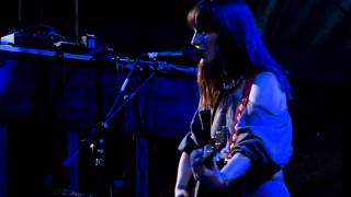 Feist: So Sorry (Live at Laneway Festival Singapore 2012)