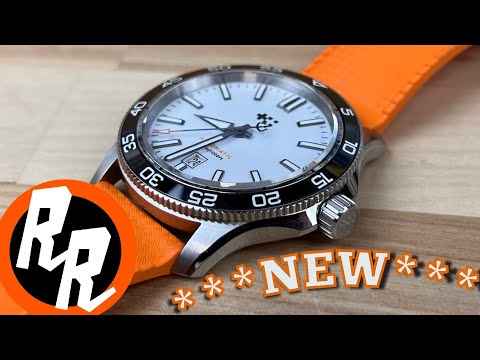 Unboxing Christopher Ward Trident Pro 300