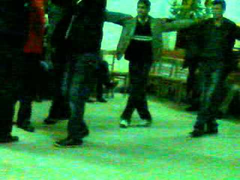 baietii de la busesti.3gp