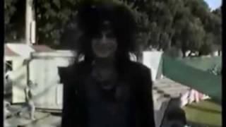 MÖTLEY CRÜE [NIKKI SIXX] - &#39;FIND MYSELF&#39;