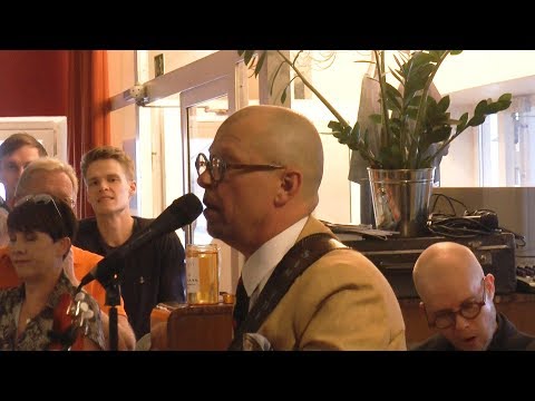 Sami Saari ja Jazzpojat LIVE Merry Monkissa 2019 - Laita jäitä hattuun