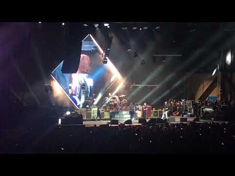 Foo Fighters feat. Joe Perry - Draw the Line - (Live on CalJam 2017)