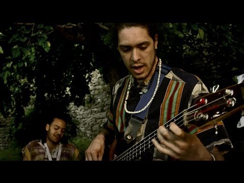 United Vibrations - No Space No Time