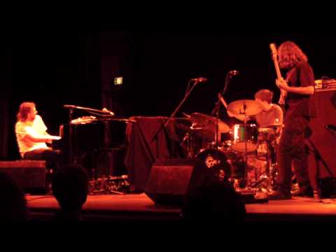 Marco Benevento Trio Boulder Theater 09-09-09 - "Bus Ride"