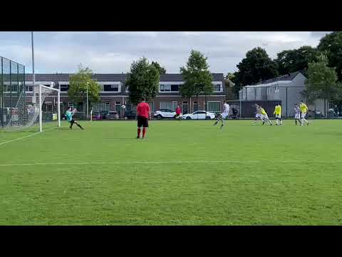 Strafschop Jurre Dekker. Geel-Wit - Onze Gezellen