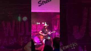 Outrun Her Memory - Jon Wolfe (Oct. 1, 2016)