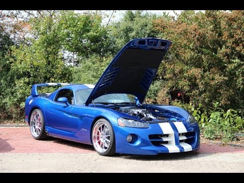 Dodge Viper Hennessey Venom 1000 Start, Revs, Acceleration