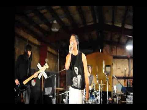 The Frail sees Ghosts!!