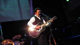 Johnny Cash Roadshow - &#39;She Used To Love Me A Lot&#39; &amp; &#39;The Long Black Veil&#39;,