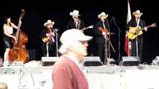 Lonesome Otis Bluegrass Band - Weary Traveler - Grass Valley, CA 2011