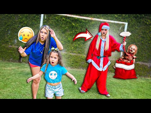 MY LITTLE SISTER AND I HAD TO RUN AWAY FROM THE SCARY MAMA CLAUS!!