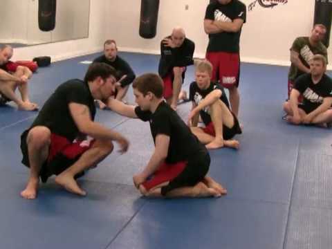 BJJ Technique (No-Gi) - Triangle Choke - Sneaky Attack Series