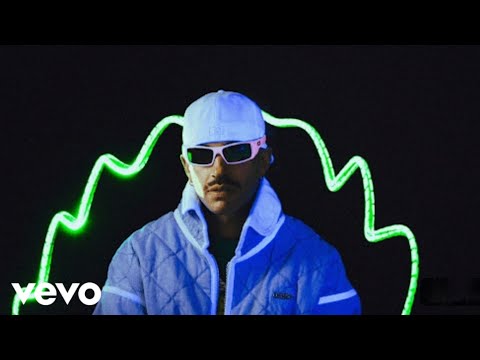 Bad Bunny - PERRO NEGRO (Official Video) ft. Feid