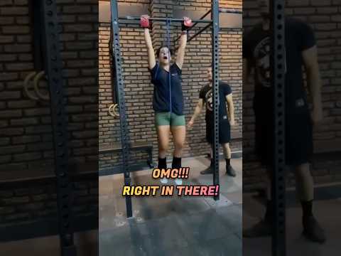 OMG! BAND FAIL! #gymgirlfails #gymfails #girlswholift #gymlife #gymgirls #gymlife #fails #gymshorts