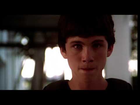 Hoot (2006) official trailer still with Roy, Beatrice, and Mullet Fingers in Florida