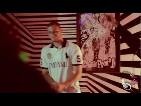 NikkiSiixx.com Recap October's Edition of Bars And Beats