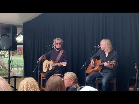 2020.12.06 Brian Mannix and Tim Henwood perform ‘50 years’